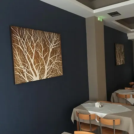 Hotel Elena
