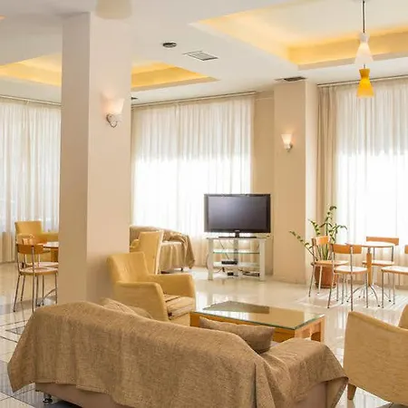 Elena 2* نافبليو